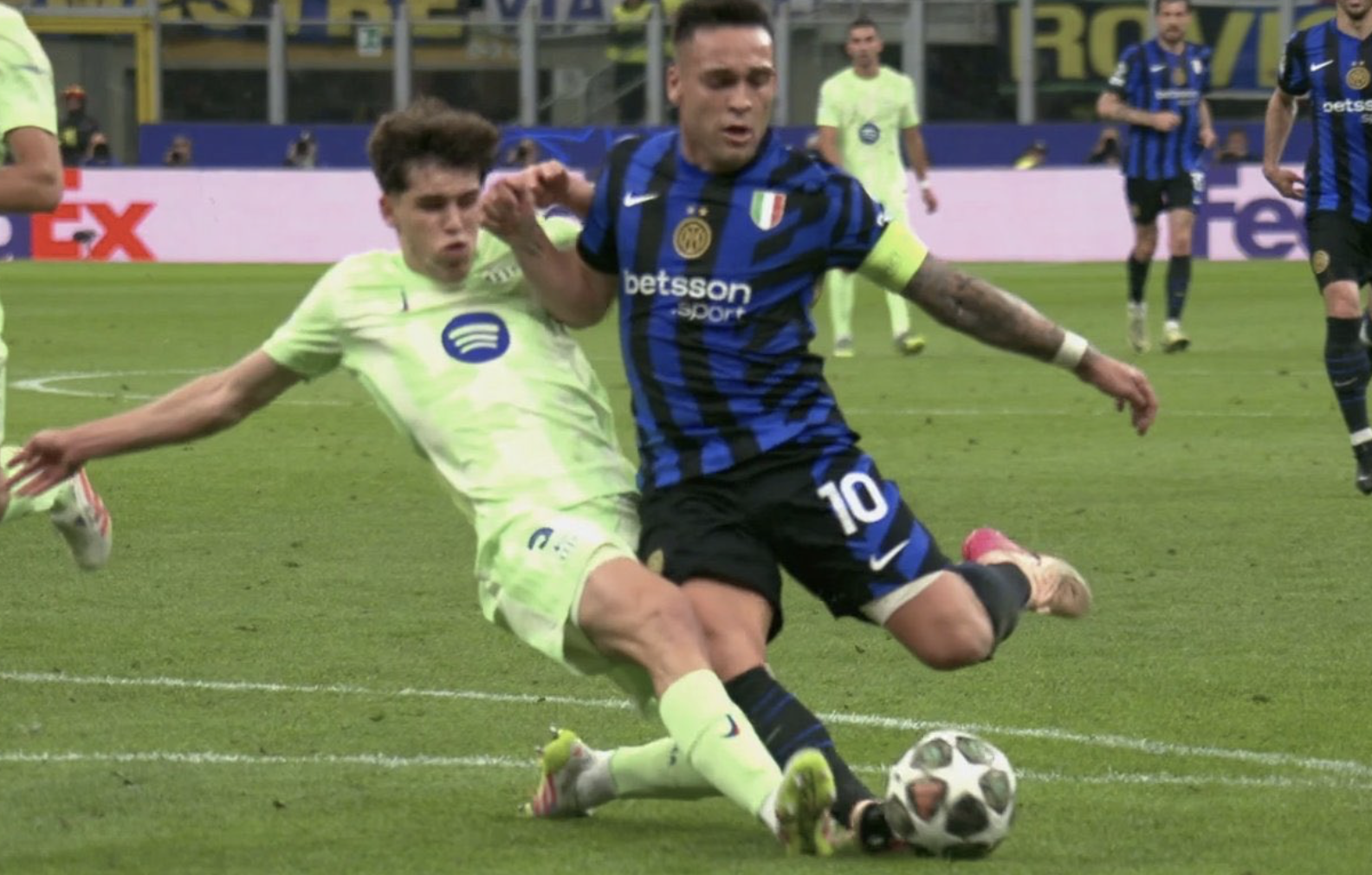 A izbucnit după decizia din Inter - Barcelona! ”Am văzut 80 de reluări! Nu e penalty”