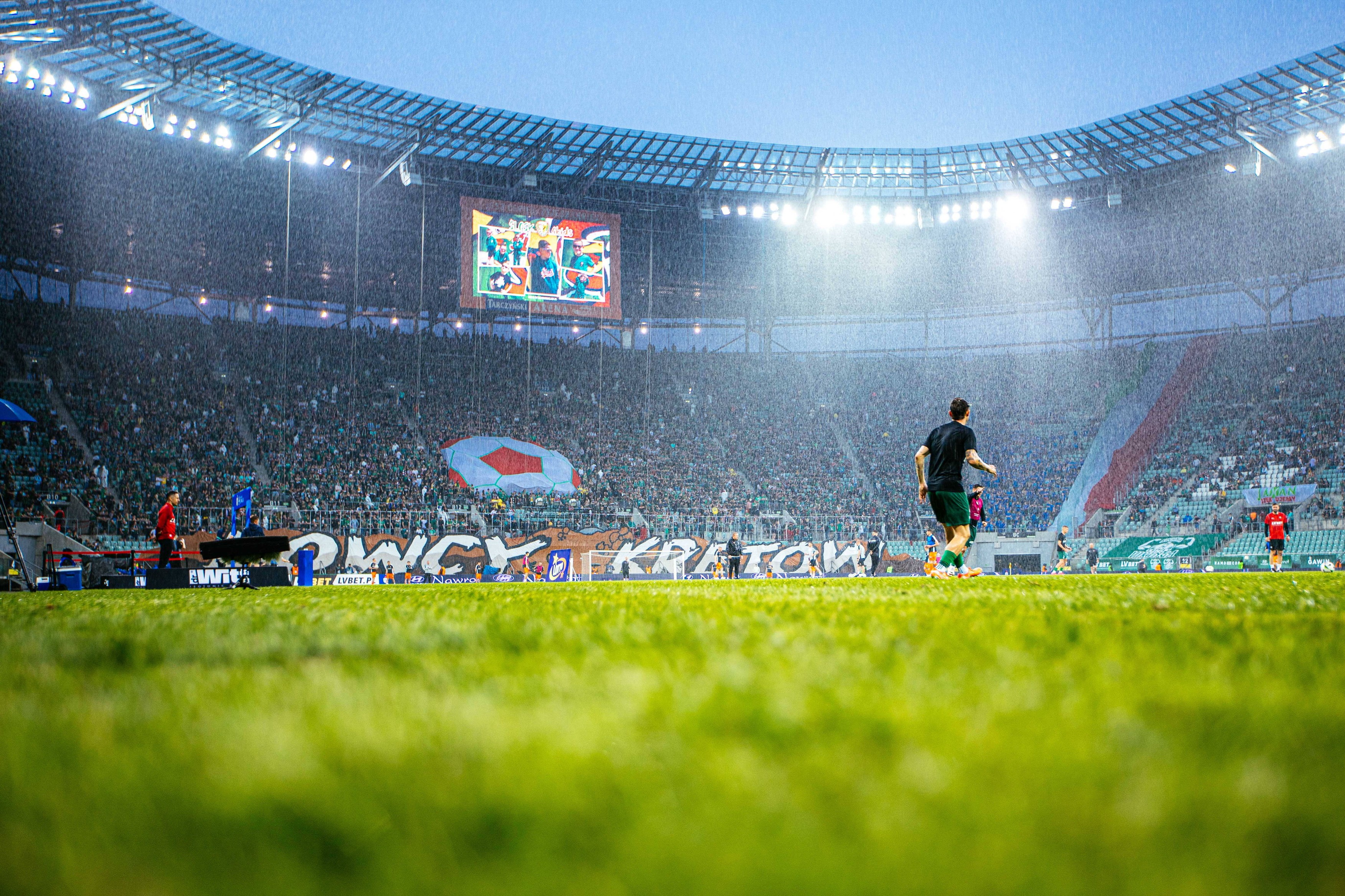 Chelsea - Djurgarden, Live Video 22:00 DGS 3, Fiorentina - Betis, Live Video 22:00 DGS 4