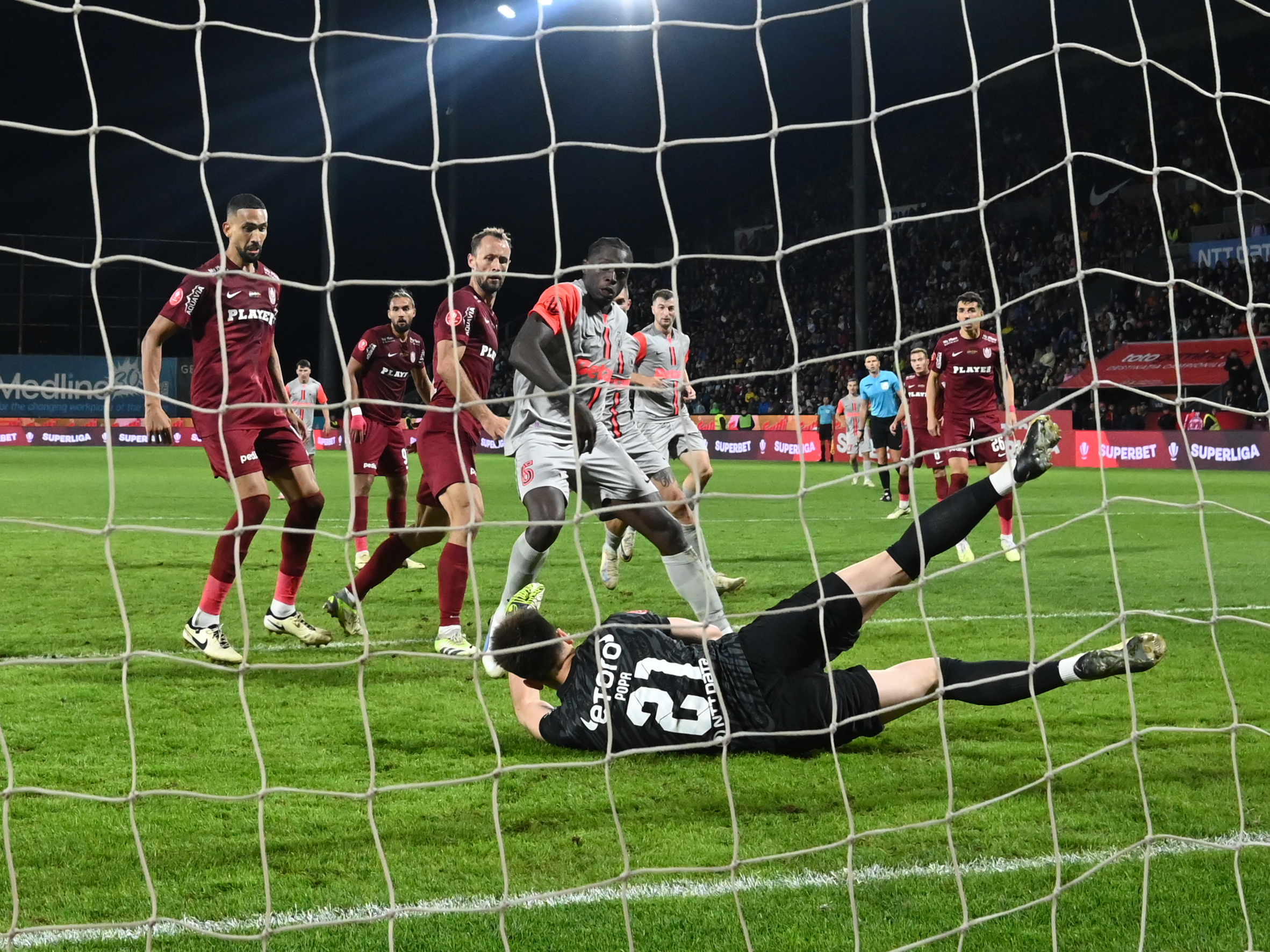 OUT de la CFR Cluj