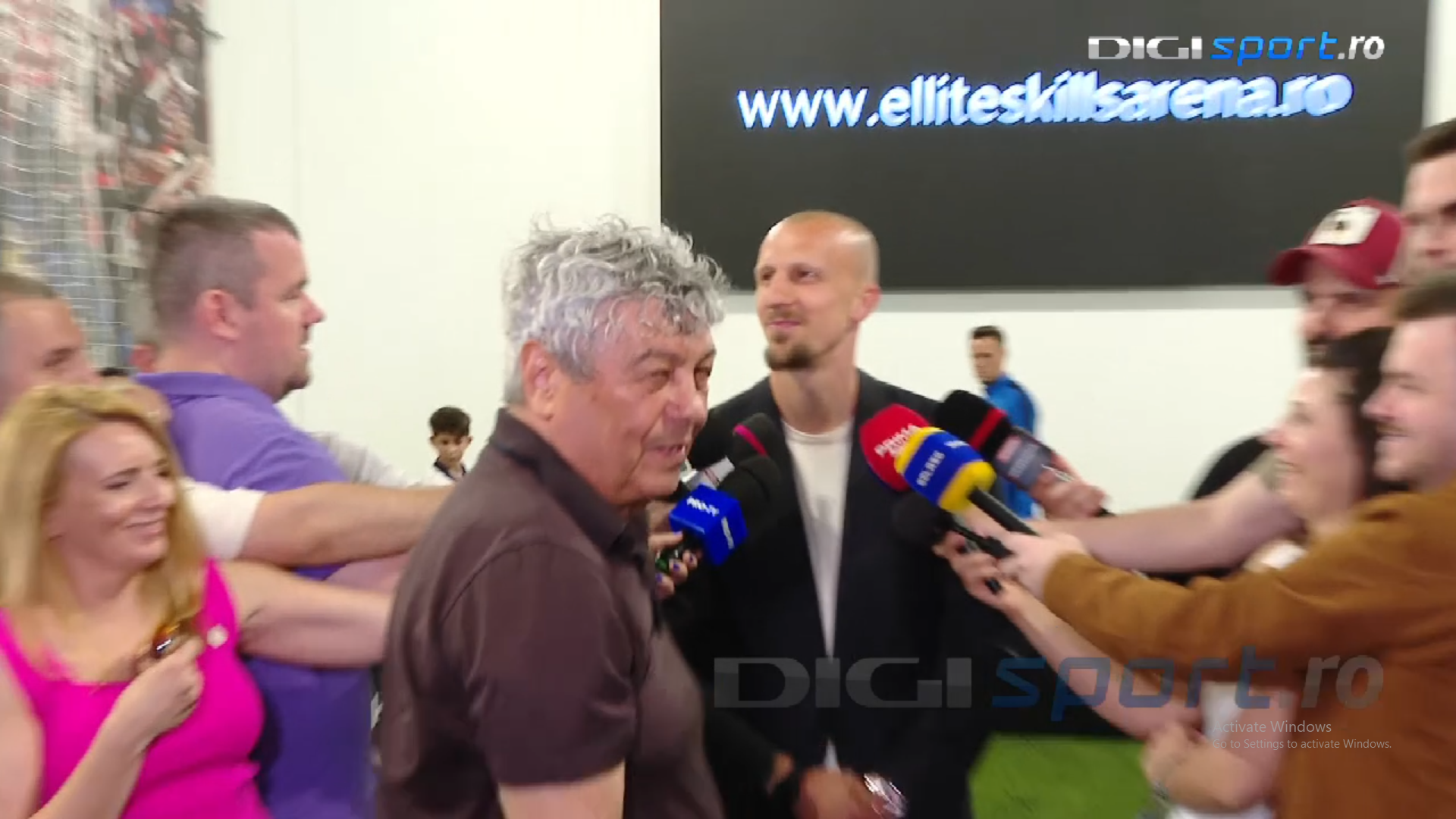Înapoi la națională?! Ce a făcut Lucescu în fața lui Chiricheș, chiar în timp ce jucătorul FCSB dădea interviu