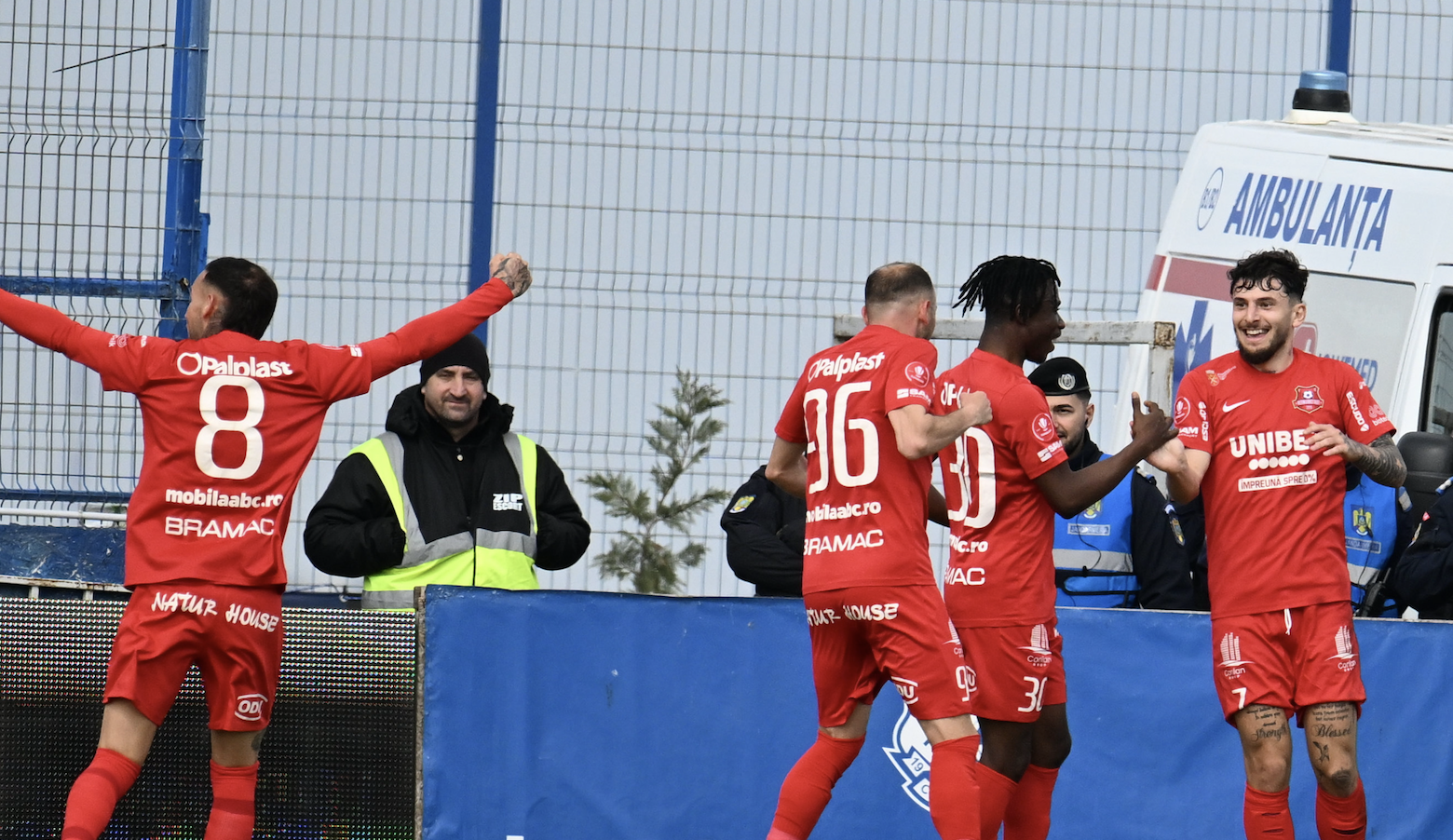 Primele trei nume noi de la FCSB în vară! Toți au șanse mari să plece imediat