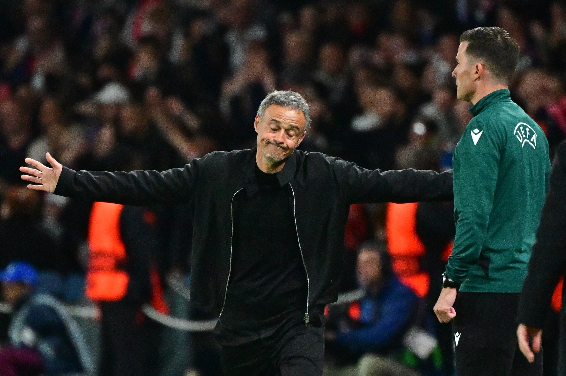 Imagine Stire L-au convins pe Luis Enrique: urmează semnarea unui contract până în 2030! | 2review.ro