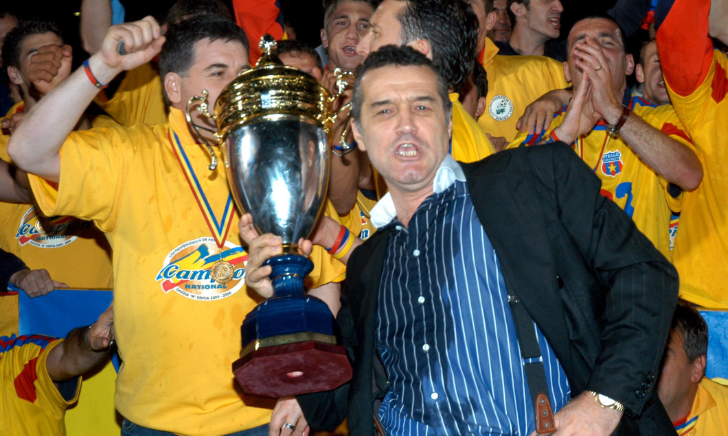 FOTBAL:FESTIVITATEA DE PREMIERE A ECHIPEI STEAUA BUCURESTI-CAMPIOANA ROMANIEI EDITIA 2005-2006,DIVIZIA A (7.06.2006)