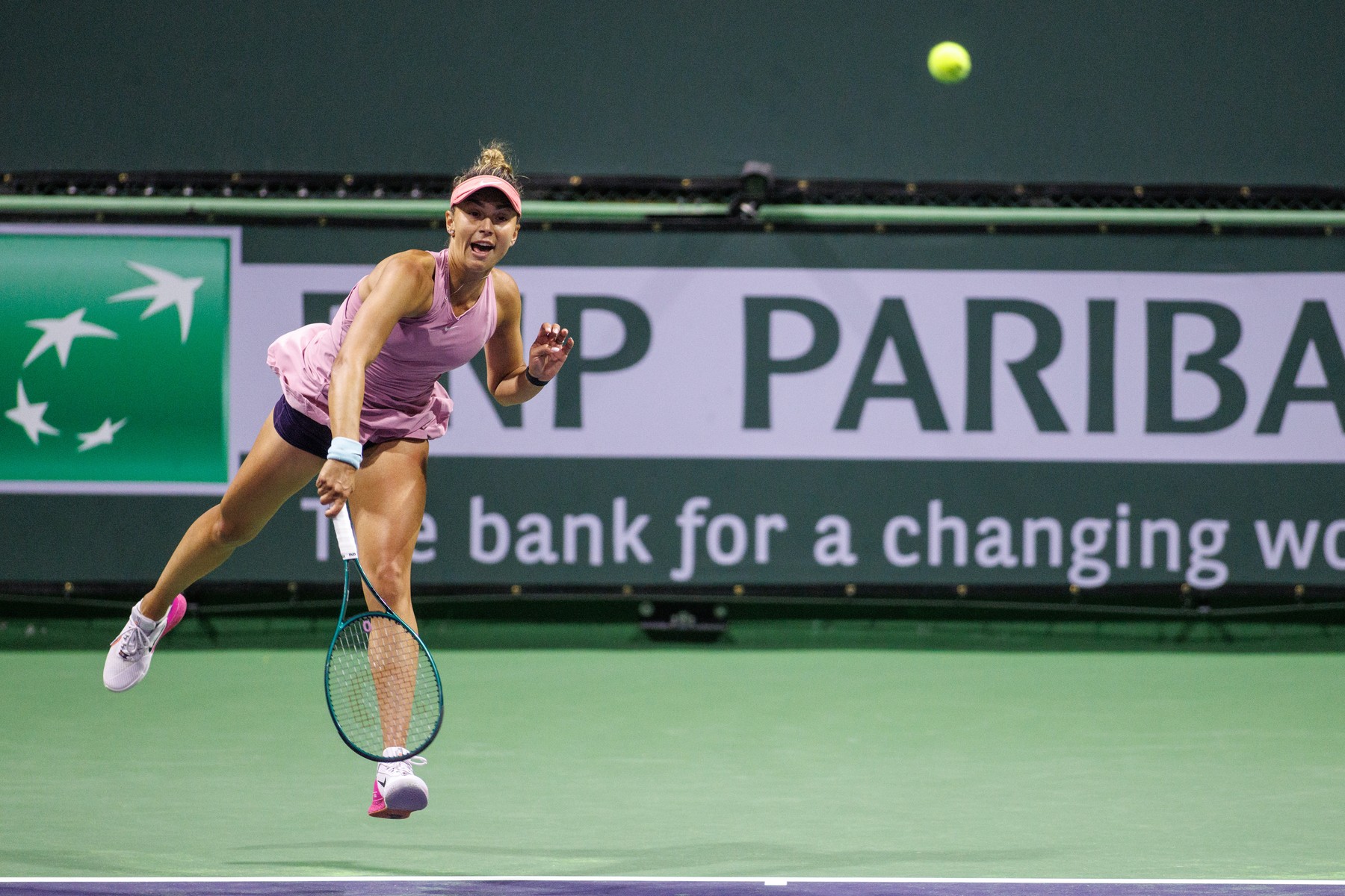Jaqueline Cristian - Diana Shnaider 3-6, 3-6. Românca, eliminată de la WTA Roma