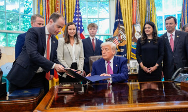 Donald Trump signs executive orders - Washington, United States - 09 May 2025
