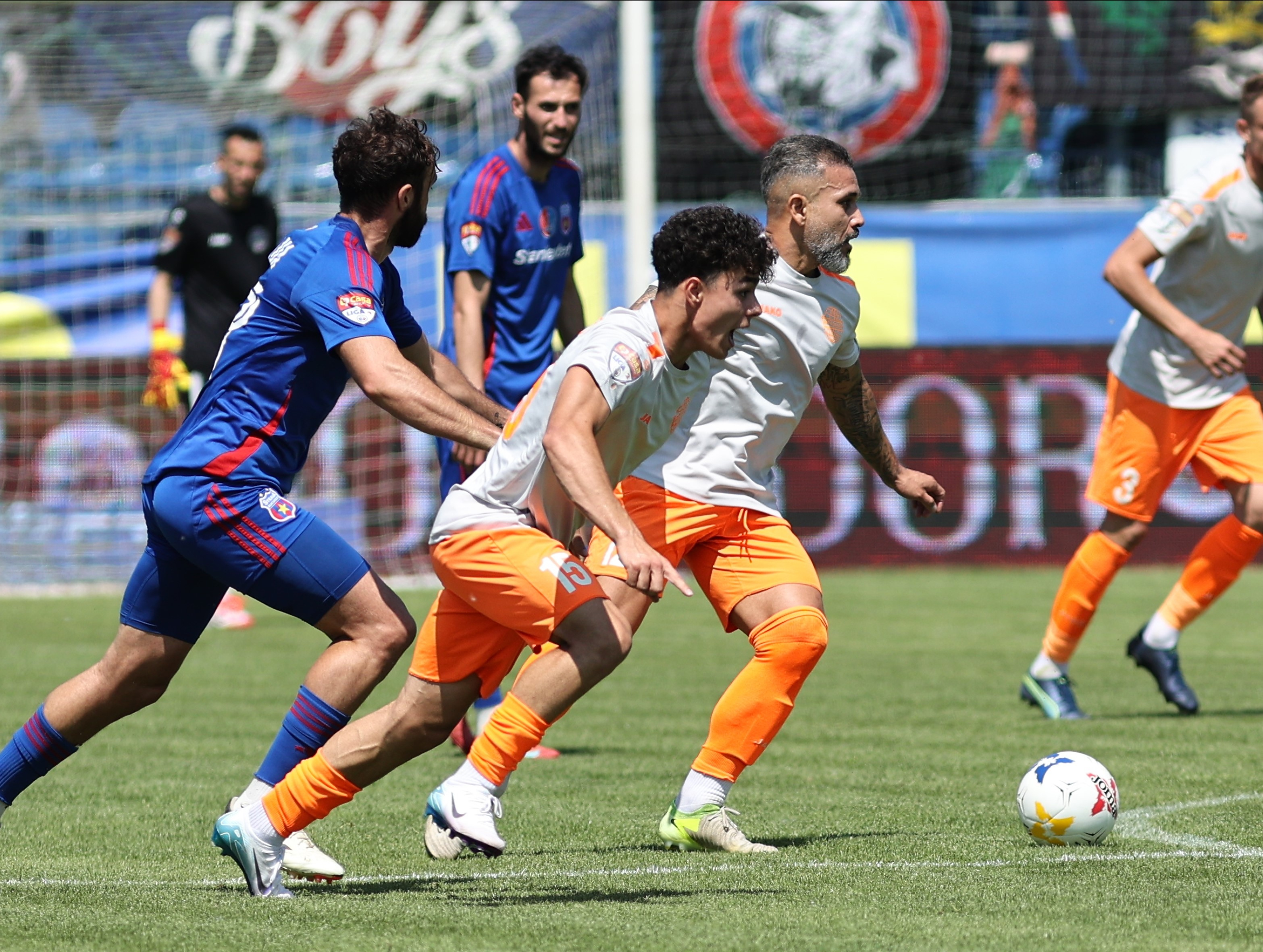 Metaloglobus - Steaua 0-3. Victorie la scor de neprezentare pentru trupa lui Daniel Oprița