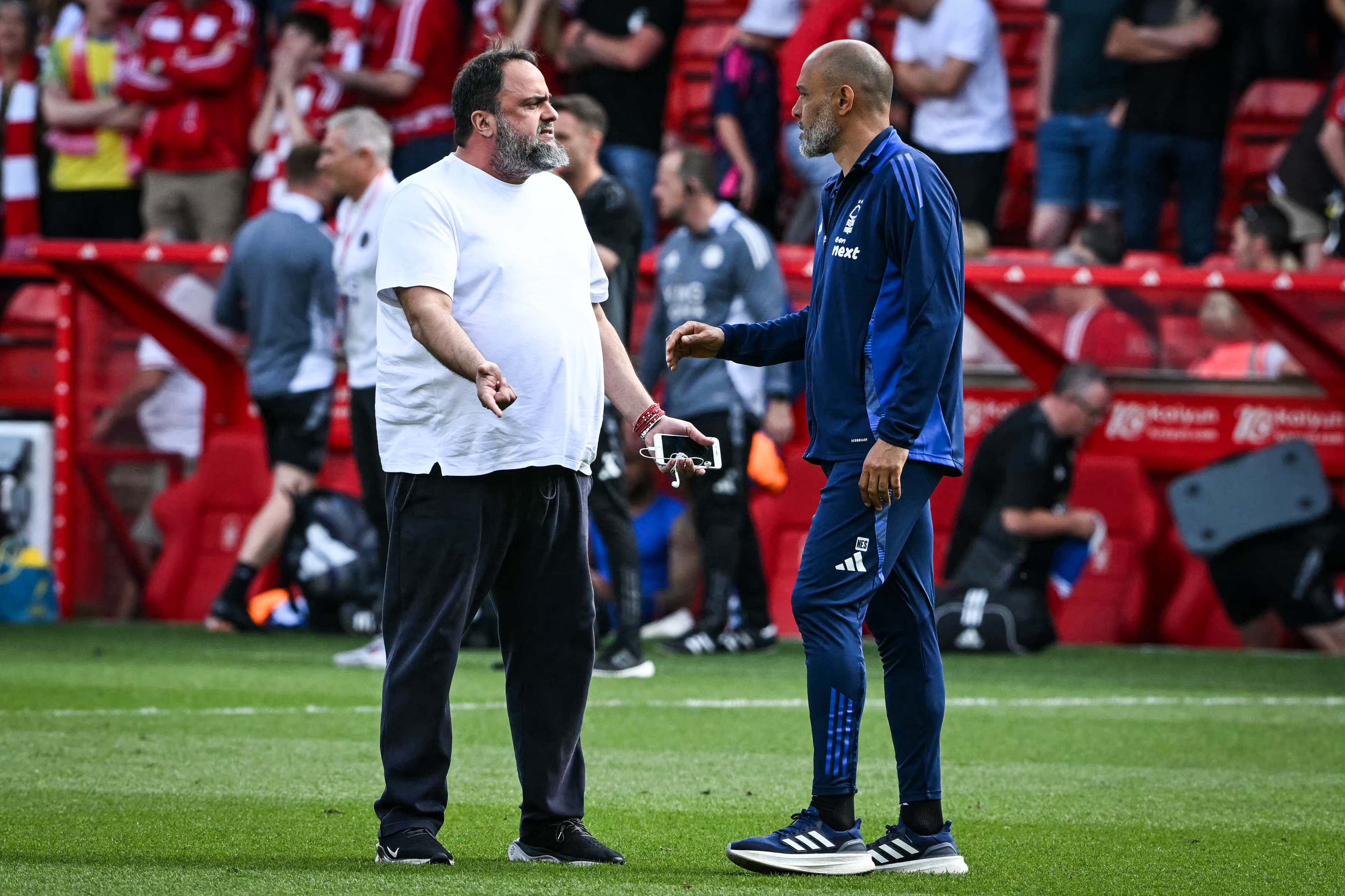 Reacția lui Nuno Espirito Santo, după ce patronul lui Nottingham a intrat pe teren și l-a certat