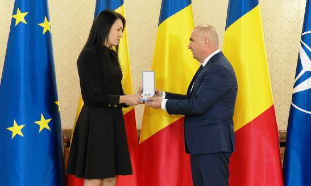 Cristina Neagu a fost decorată de președintele Ilie Bolojan