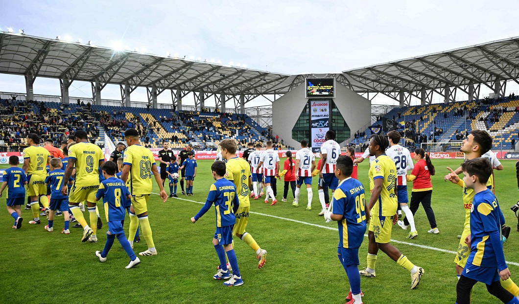”N-am vrut să apar așa. Mi-e rușine!”. Deznădăjduit după Petrolul - Oțelul 1-3