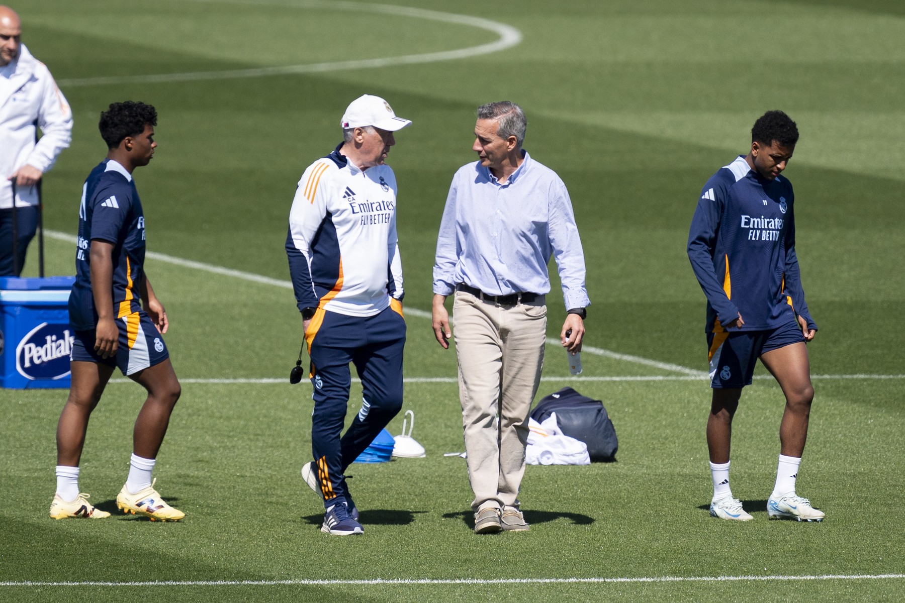 Ancelotti a reacționat, după ce jucătorul lui Real a refuzat să joace cu Barcelona și a ieșit din antrenament