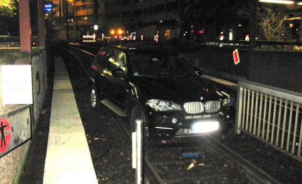 Neverosimil! Și-au bătut cu bestialitate golgheterul echipei, chiar înainte de finala pentru promovare