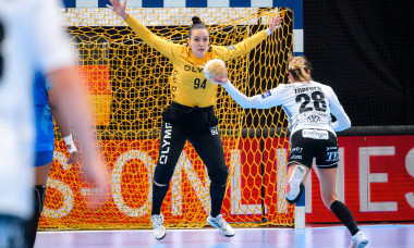 Ludwigsburg, Deutschland 04. Februar 2024: Handball EHF CL - 23/24 - SG BBM Bietigheim vs. DVSC Schaeffler Torhueterin G