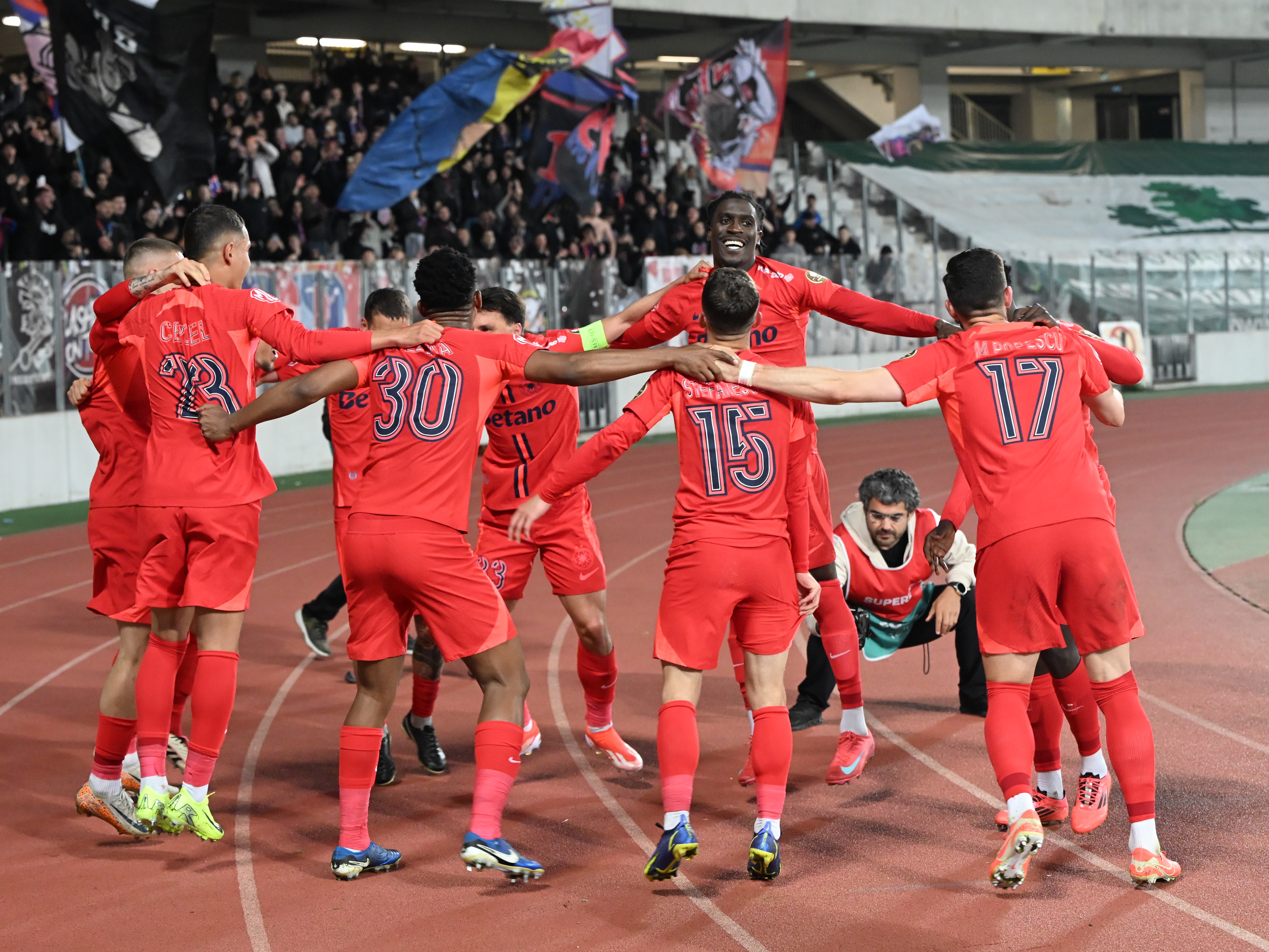 Niciun jucător de la FCSB între primii 25 de dribleuri din SuperLigă. Surpriza e imensă: Becali vrea să-l dea afară pe primul din top