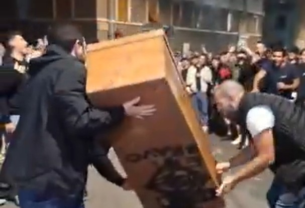 Rivalitate morbidă în Italia! Fanii lui Genoa și-au bătut joc de adversarii care au retrogradat în Serie C
