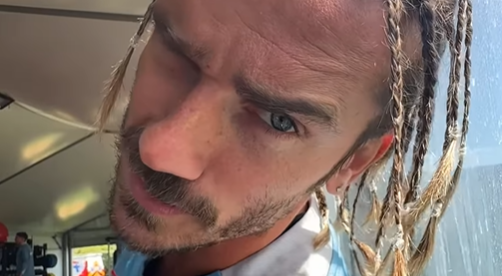 Antoine Griezmann a surprins cu un nou look, la 34 de ani