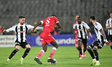 FOTBAL: FC UNIVERSITATEA CLUJ - DINAMO BUCURESTI, SUPERLIGA SUPERBET - PLAY-OFF (12.04.2025)