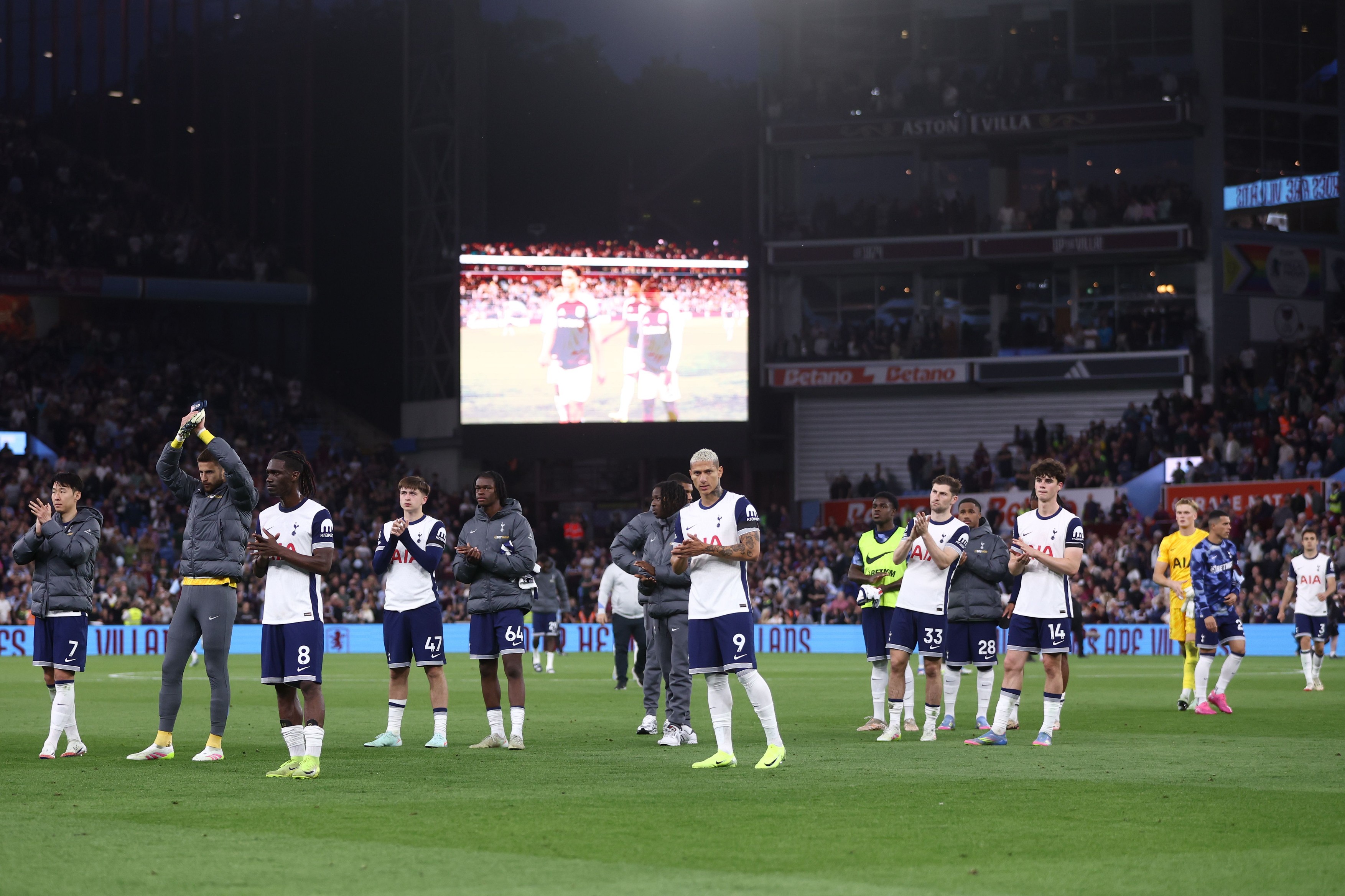 Rușine istorică pentru Tottenham, după ce a pierdut din nou