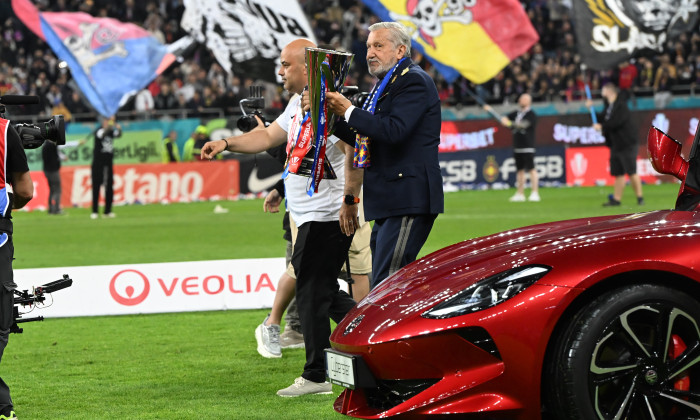 FOTBAL:FCSB-UNIVERSITATEA CRAIOVA, PLAY OFF SUPERLIGA SUPERBET (17.05.2025)