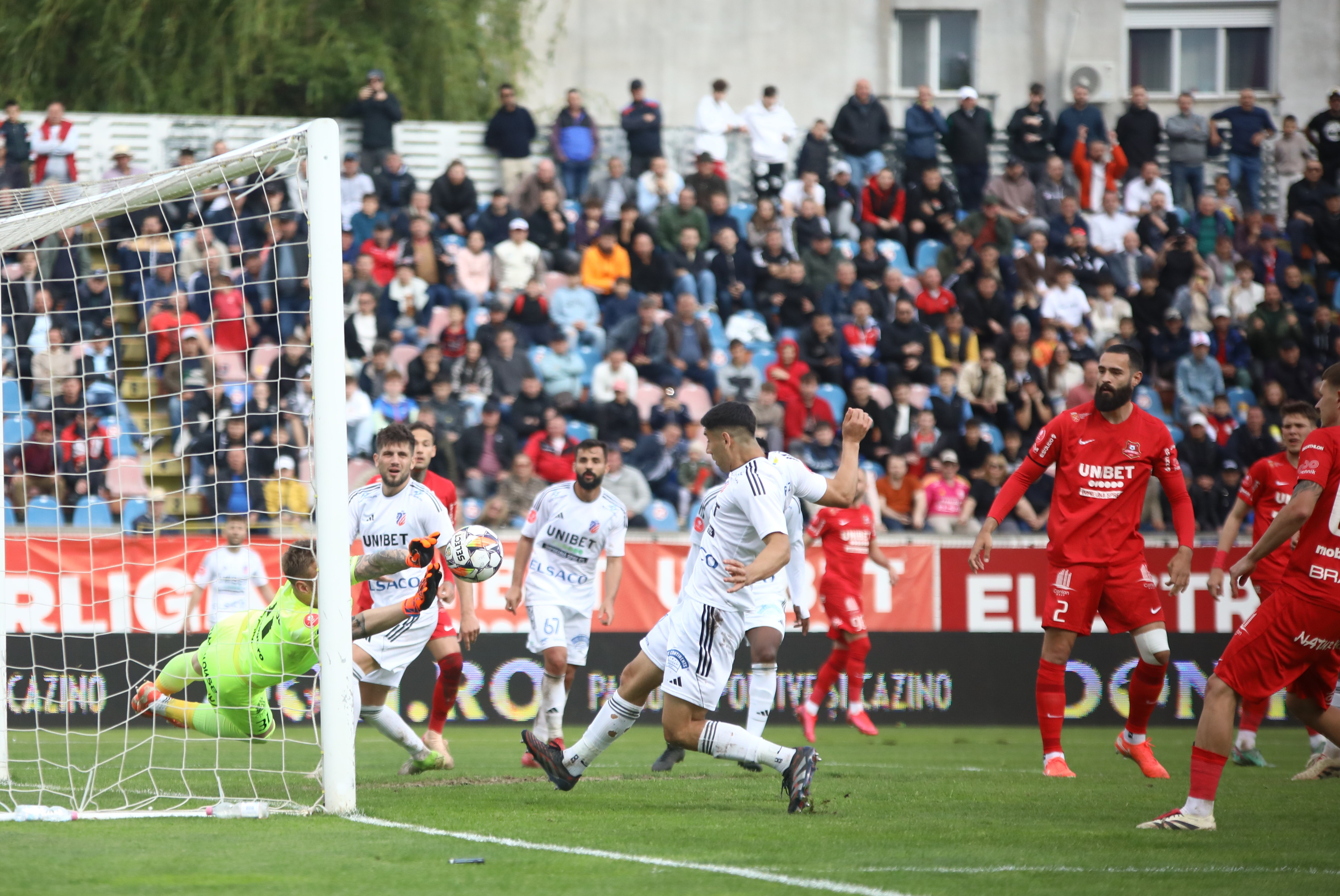 FC Botoșani - Hermannstadt 2-1. Moldovenii au reușit să se salveze de la retrogradare!