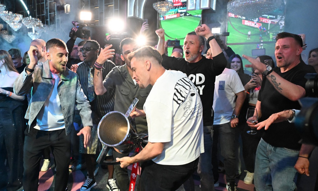 FOTBAL:SARBATOARE CLUB FCSB CASTIGAREA SUPERLIGII SUPERBET (17.05.2025)