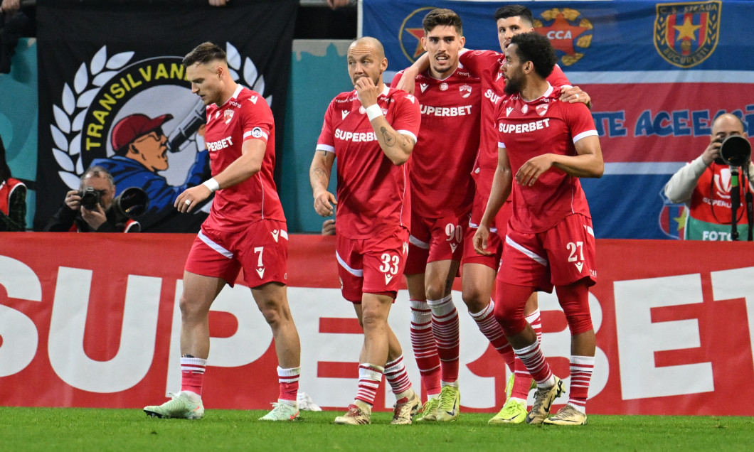 FOTBAL:DINAMO BUCURESTI-FCSB, PLAY OFF SUPERLIGA SUPERBET (30.03.2025)