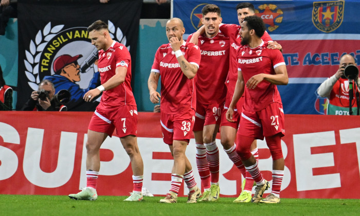 FOTBAL:DINAMO BUCURESTI-FCSB, PLAY OFF SUPERLIGA SUPERBET (30.03.2025)