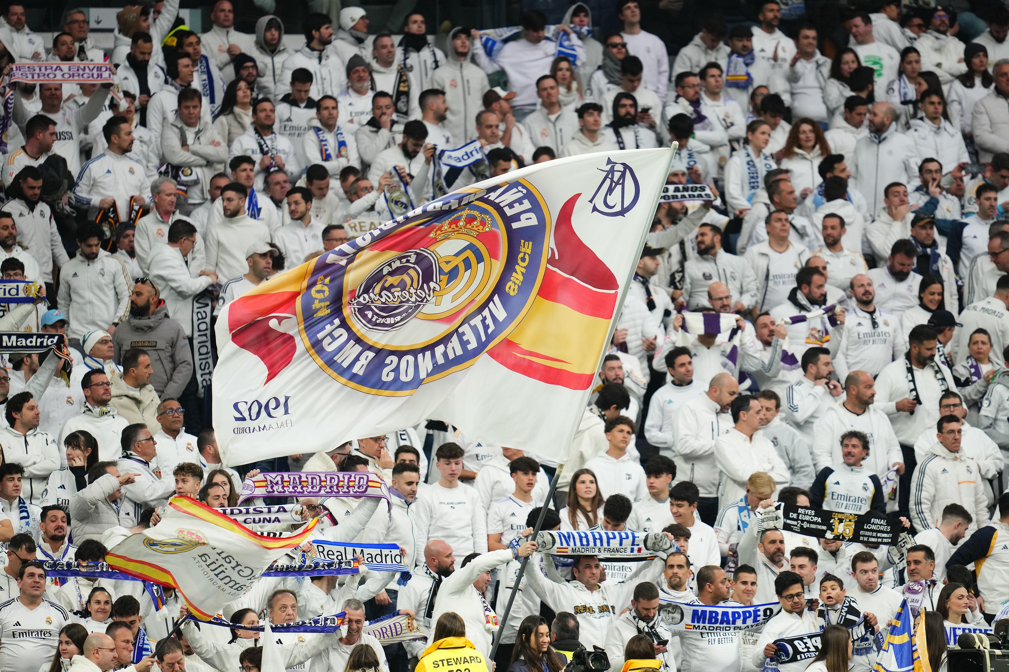 Imagine Stire Antrenor pentru Real Madrid! S-a trimis oferta, la doar o zi după înfrângerea cu Barcelona | 2review.ro