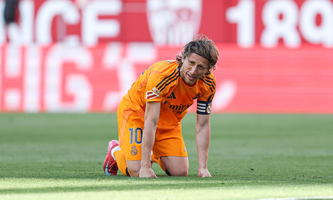 Sevilla, Spain. 19th May, 2025. Luka Modric of Real Madrid during the La Liga EA Sports match between Sevilla FC and Real Madrid played at Ramon Sanchez Pizjuan Stadium on May 18, 2024 in Sevilla, Spain. (Photo by Antonio Pozo/PRESSINPHOTO) Credit: PRESSI