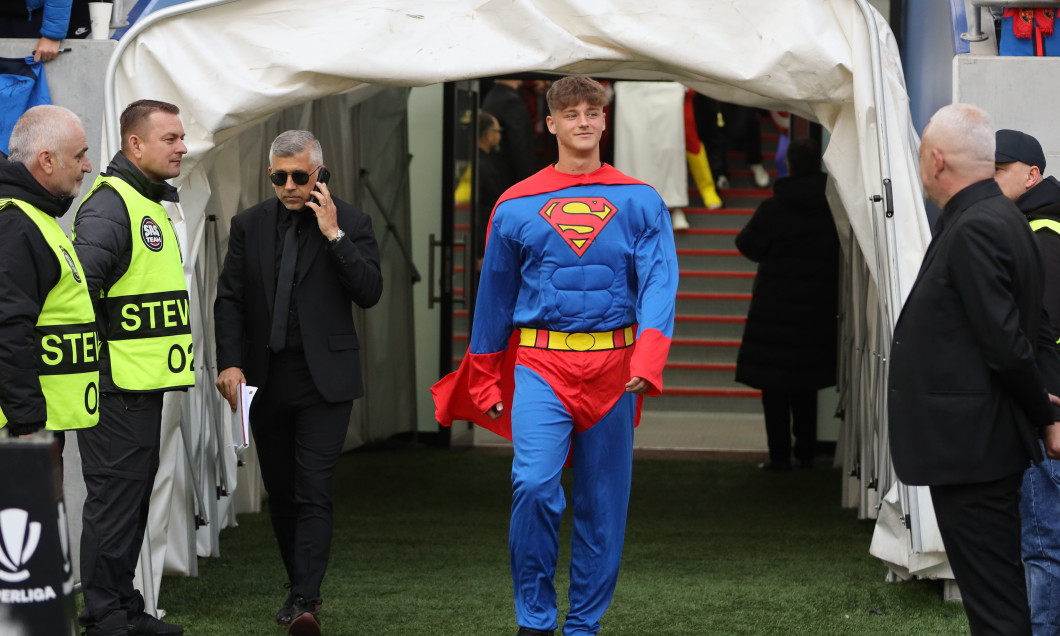 FOTBAL:FCSB-UNIVERSITATEA CRAIOVA, PLAY OFF SUPERLIGA SUPERBET (17.05.2025)