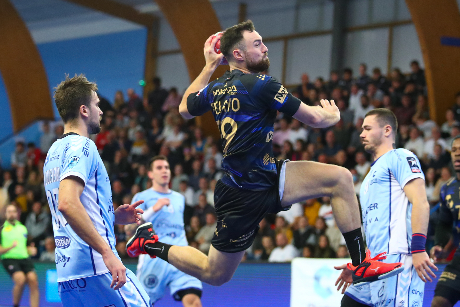 Dinamo l-a transferat pe golgheterul Franței: ”Abia aştept să joc”