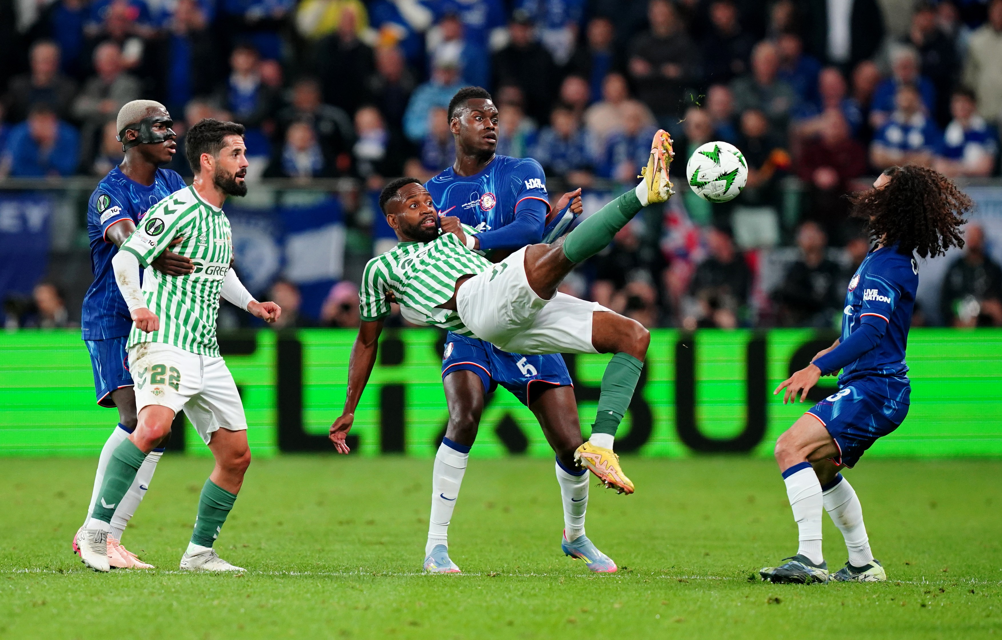 Betis - Chelsea 1-0, ACUM, pe Digi Sport 1. Spaniolii, în avantaj la pauză