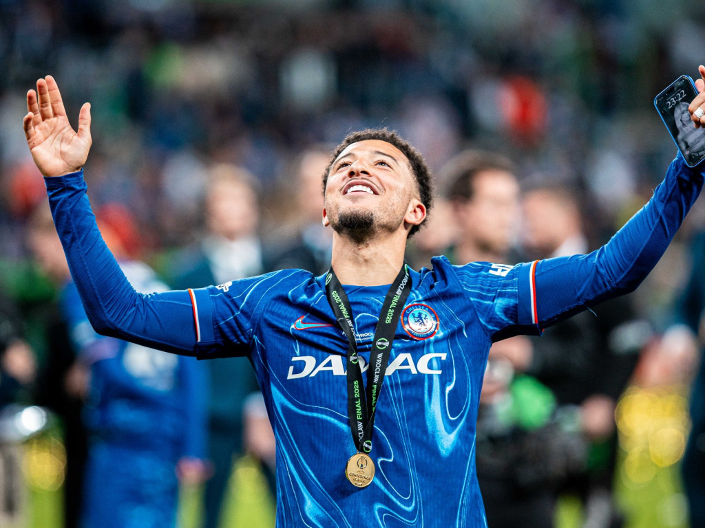 Cu oferta de la Getafe pe masă, Jadon Sancho s-a decis și semnează