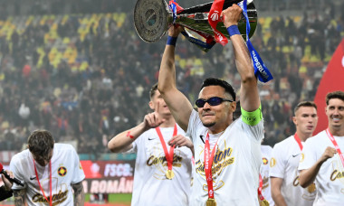 FOTBAL:FCSB-UNIVERSITATEA CRAIOVA, PLAY OFF SUPERLIGA SUPERBET (17.05.2025)