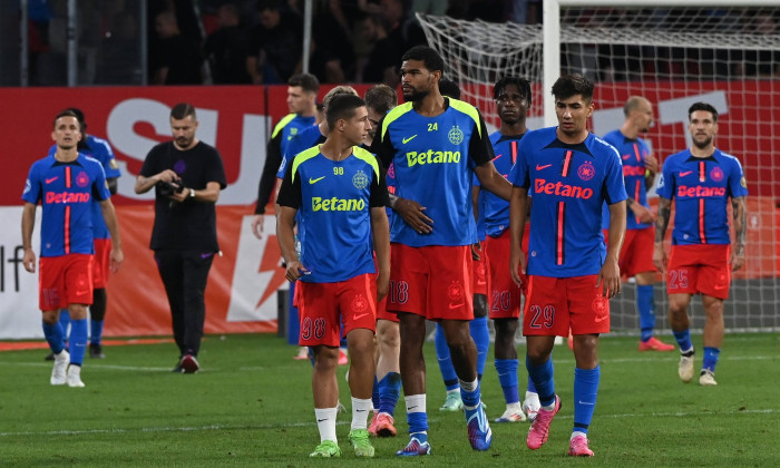 Fotbalistii stelisti David Andronic Popa, Malcolm Edjouma, Nana Kwame Antwi si Alexandru Marian Musi pÄ�rÄ�sesc triČ™ti