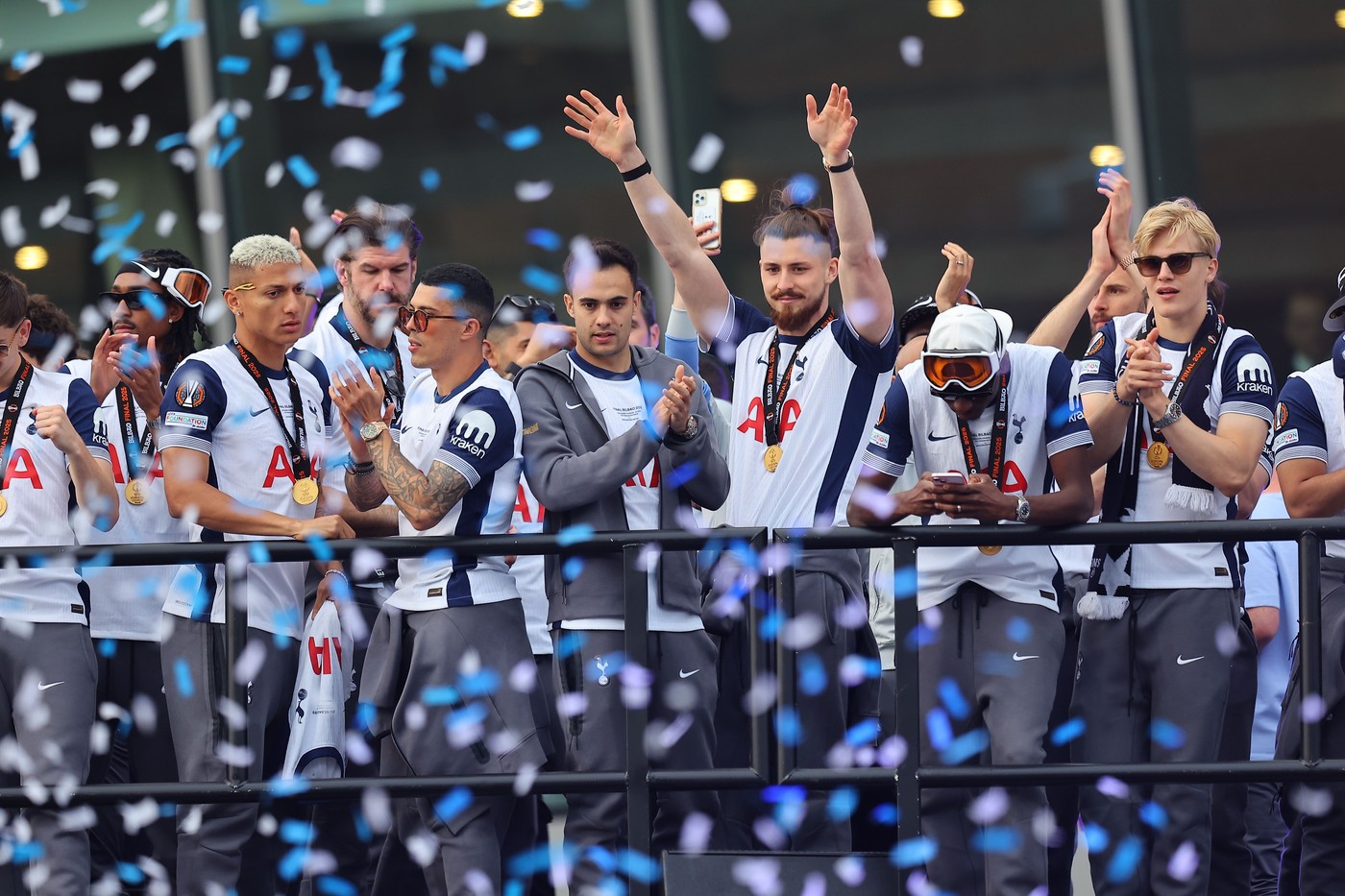 5 dintr-un foc! Tottenham a anunțat jucătorii de care s-a despărțit