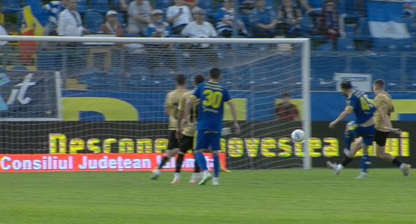 Unirea Slobozia - FC Voluntari 1-0, ACUM, la Digi Sport 1. GOL validat după intervenția VAR!
