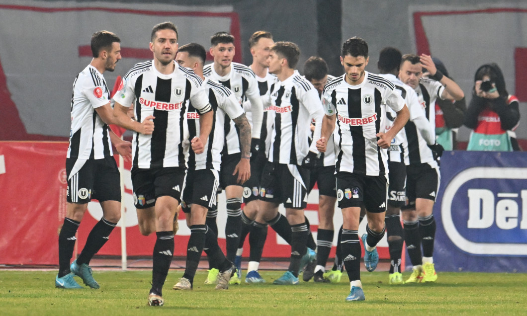 FOTBAL:UNIVERSITATEA CLUJ-CFR CLUJ, SUPERLIGA SUPERBET (9.12.2024)