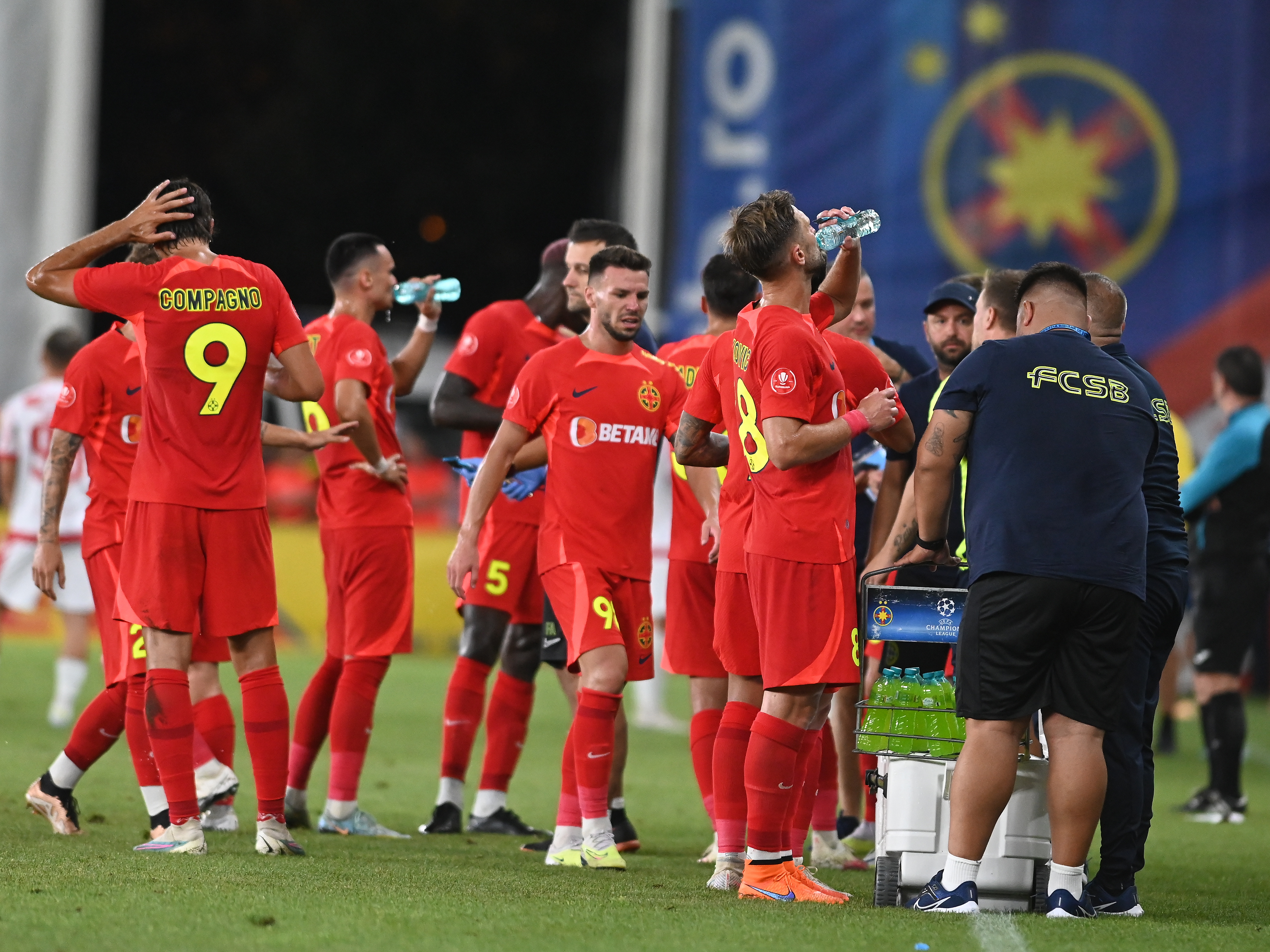 E unul dintre favoriții lui Becali, dar n-are loc la FCSB! Are 3 oferte tari pe masă și poate semna în orice clipă