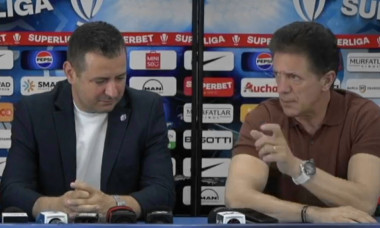 Ianis Zicu și Gică Popescu, la prezentarea noului antrenor de la Farul / Foto: Captură Digi Sport