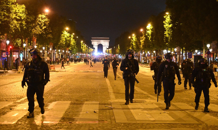 Paris, France. 01st June, 2025. Incidents broke out in Paris following the Champions League Final won by PSG in Paris on June 1, 2025. - 01/06/2025 - France/Ile-de-France (region)/Paris - Julien Mattia/Le Pictorium Credit: LE PICTORIUM/Alamy Live News