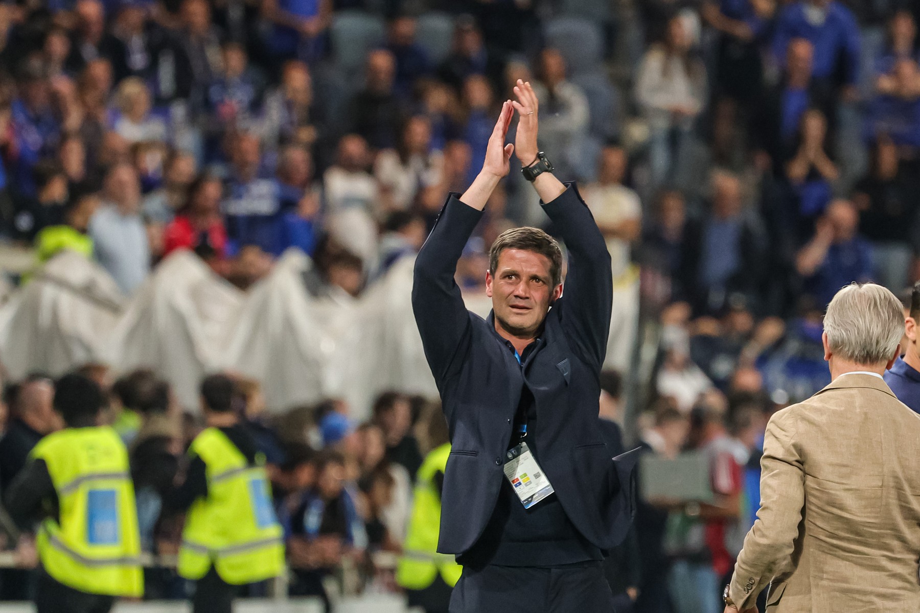 Câți bani va câștiga, de fapt, Cristi Chivu la Inter