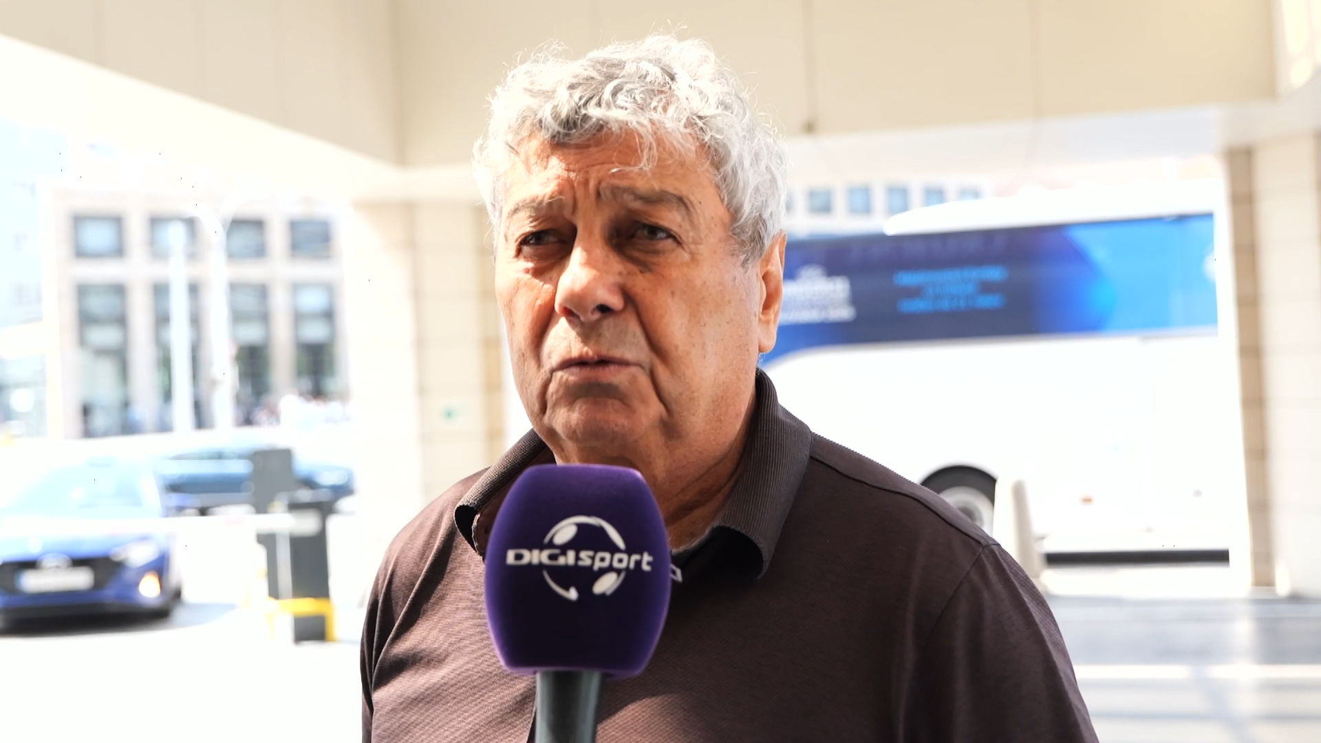 Mircea Lucescu: ”Să renunțe”