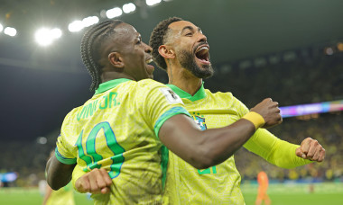 Arena Corinthians Vinicius Jr. of Brazil celebrates his goal with Matheus Cunha during the match between Brazil and Paraguay, for the 16th round of the South American qualifiers for the 2026 FIFA World Cup, at Arena Corinthians this Tuesday 10. 30761 (Heu