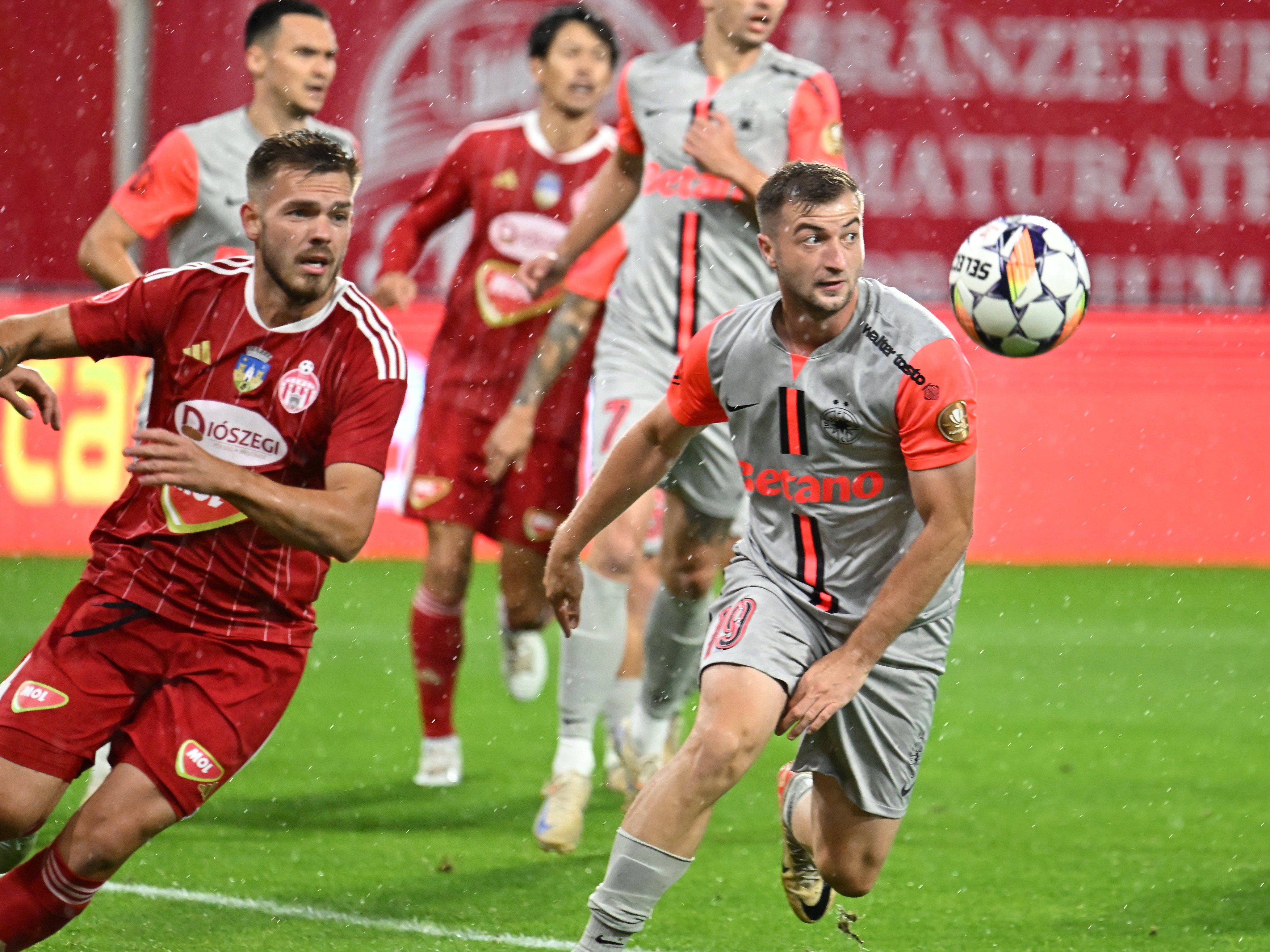 A bătut palma cu Dinamo, dar a apărut la baza de pregătire a FCSB-ului