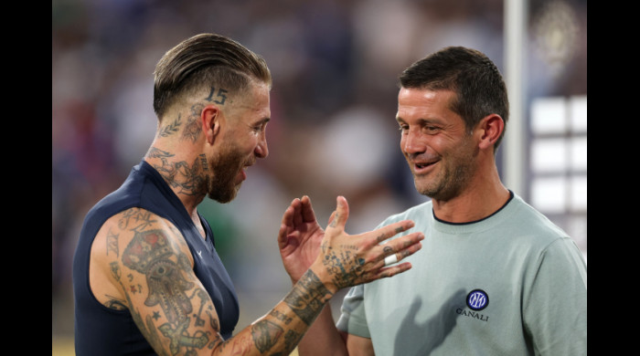 Sergio Ramos și Cristi Chivu / Foto: Profimedia