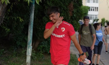 Alexandru Musi, prima întâlnire cu galeria lui Dinamo! Cum a reacționat fotbalistul transferat de la FCSB