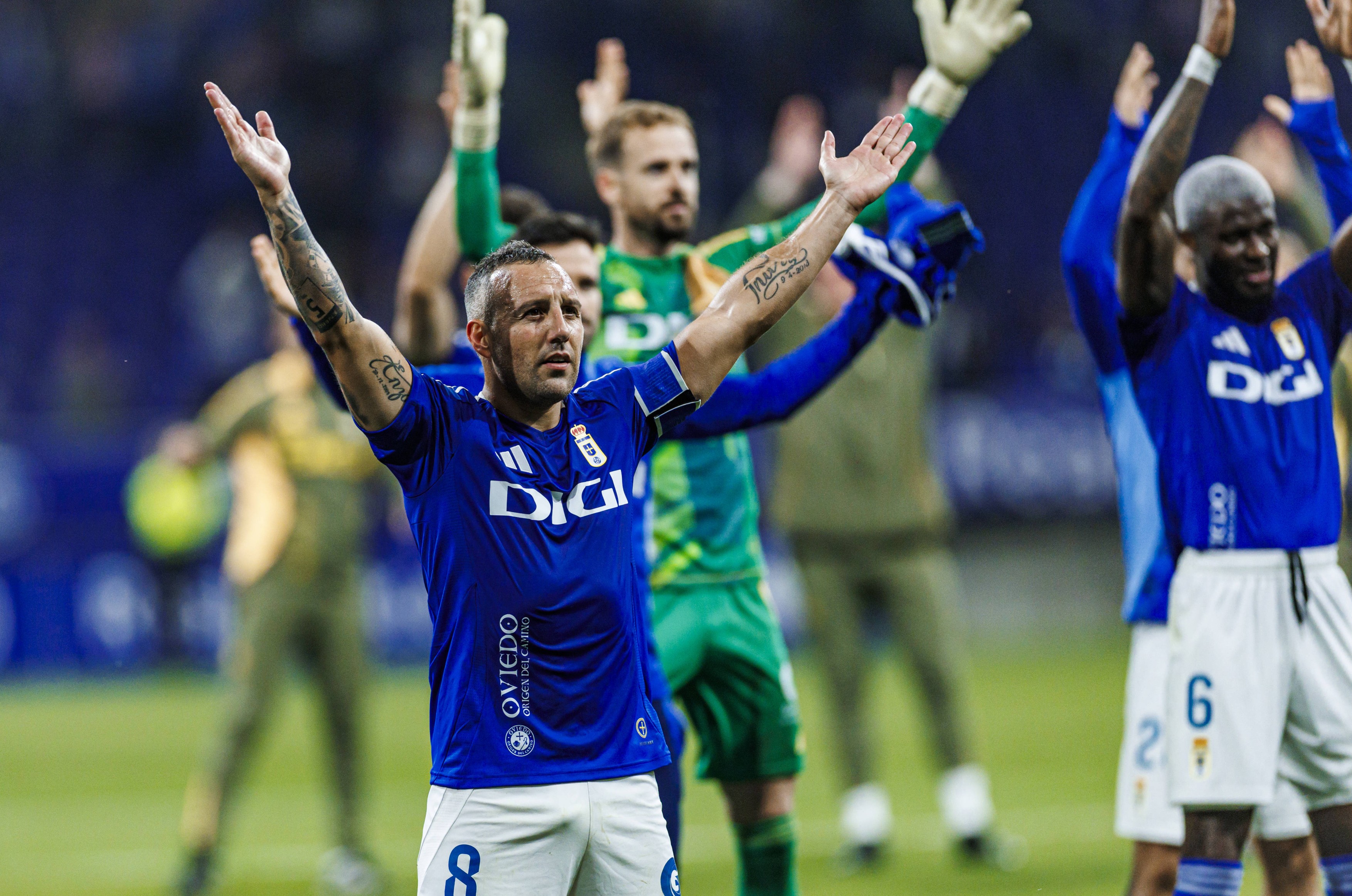La 40 de ani, Santi Cazorla nu s-a abținut după ce a promovat cu Oviedo: ”Cel mai frumos lucru pe care l-am trăit”