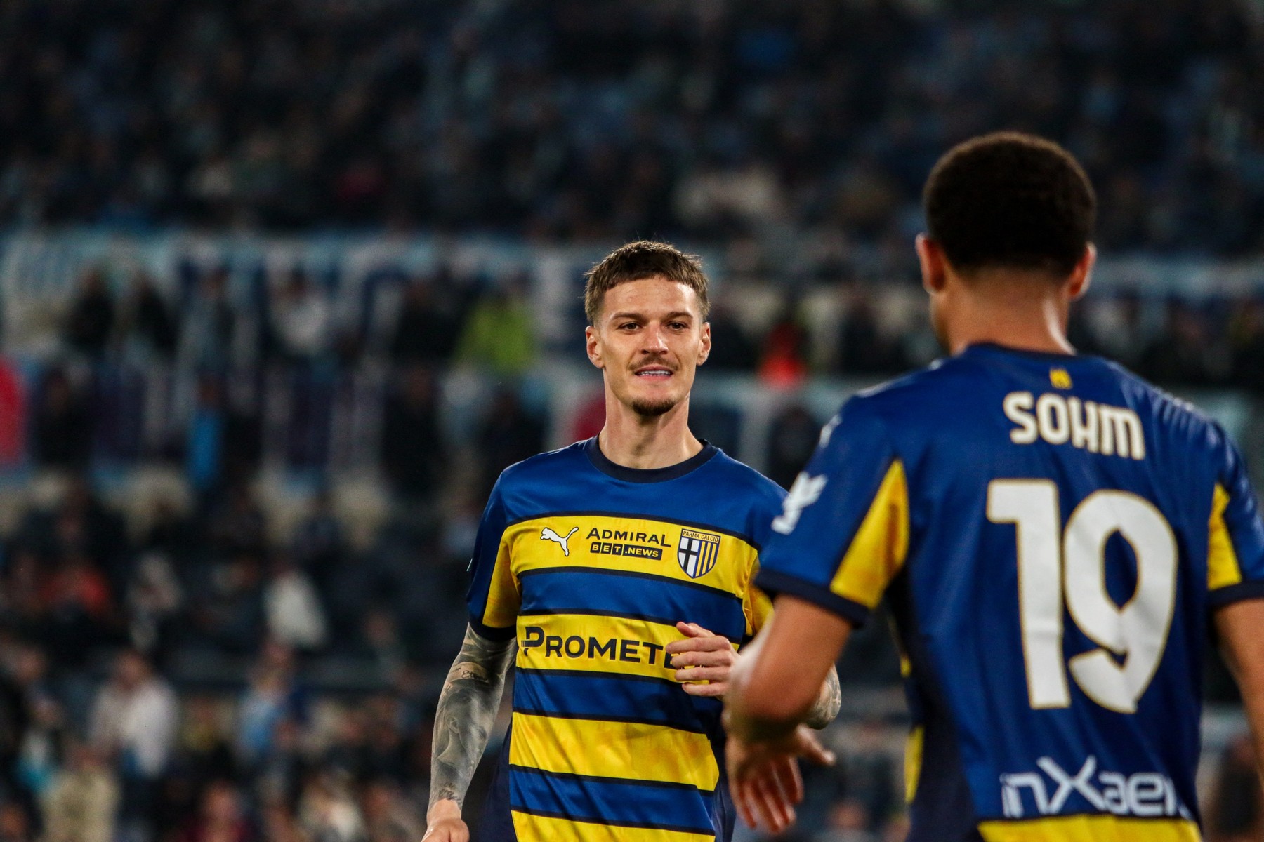 Urmează oferta: 20 de milioane de euro pentru Dennis Man și un coleg de la Parma!