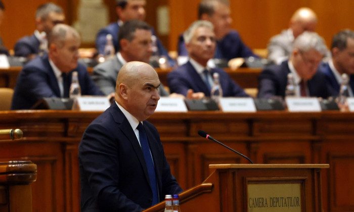 ROMANIA BUCHAREST NEW GOVERNMENT INVESTITURE VOTE