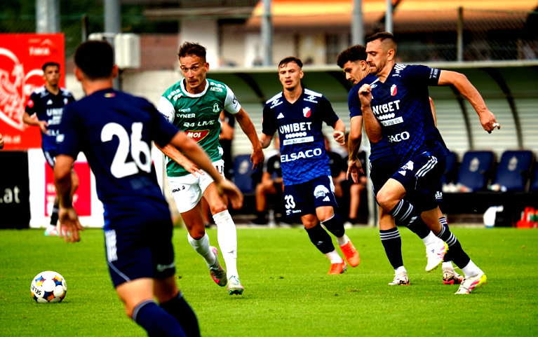 Bătaie la FC Botoșani!? Doi jucători ar fi ajuns să se ia la pumni, după amicalul pierdut cu 1-5